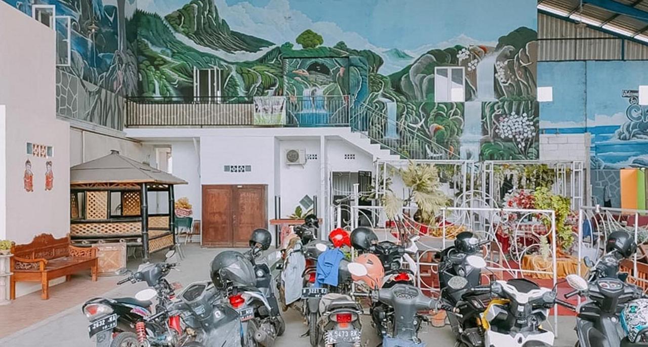 Reddoorz @ Tongas Probolinggo Hotel Exterior photo